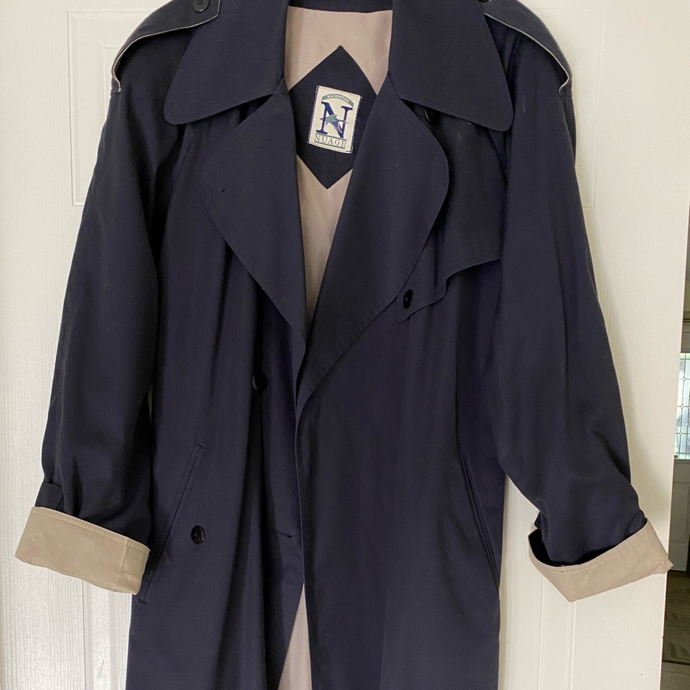 Nuage Vintage Women’s Trenchcoat